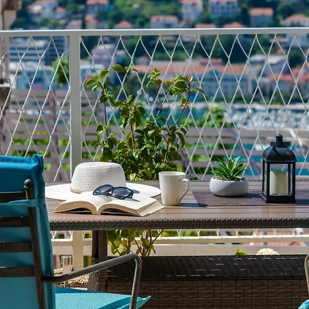 Ivan Apartment *