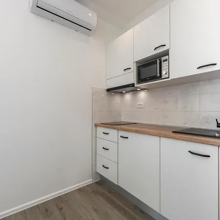 Ivan Apartment *